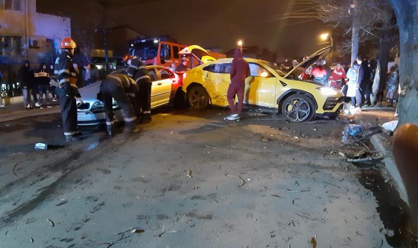 Lamborghini Urus accident (1)