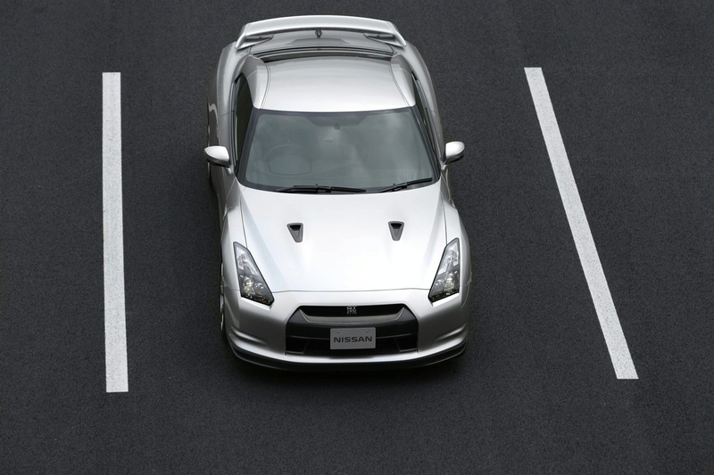 Nissan GT-R, 7m29s pe Nurburgring