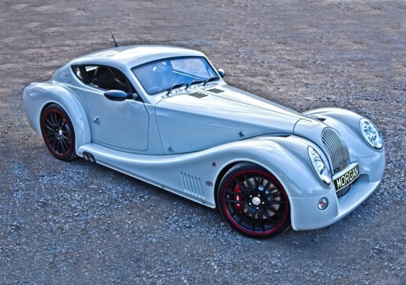 Motorul lui Morgan Aero Coupe este un V8 BMW, de 367 CP (sau 390 CP)