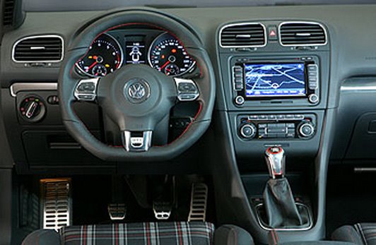 Interior sport la Golf GTI