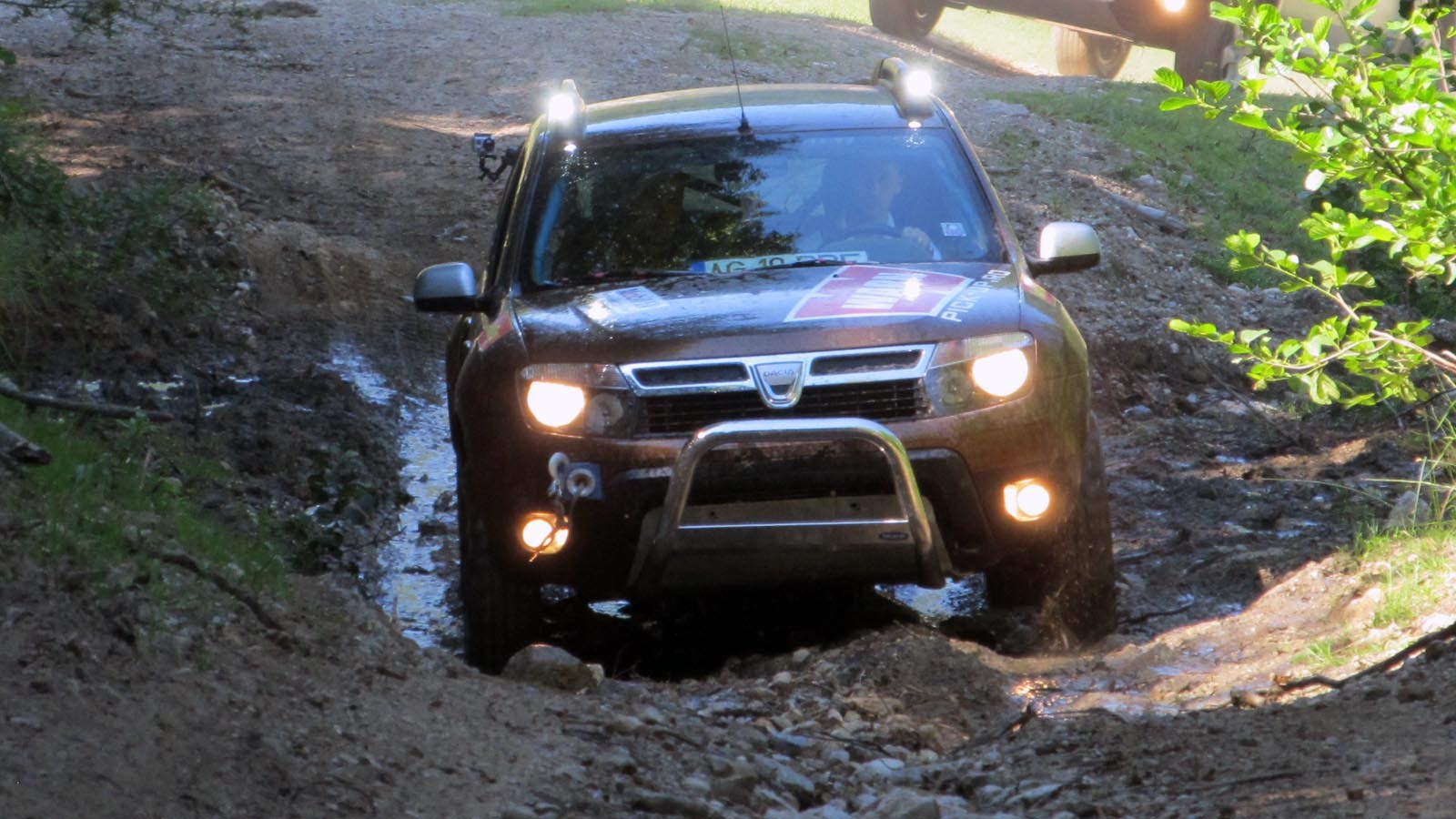 Vedeta Intalnirii Duseristilor: una dintre masinile care participa la Campionatul National de Offroad