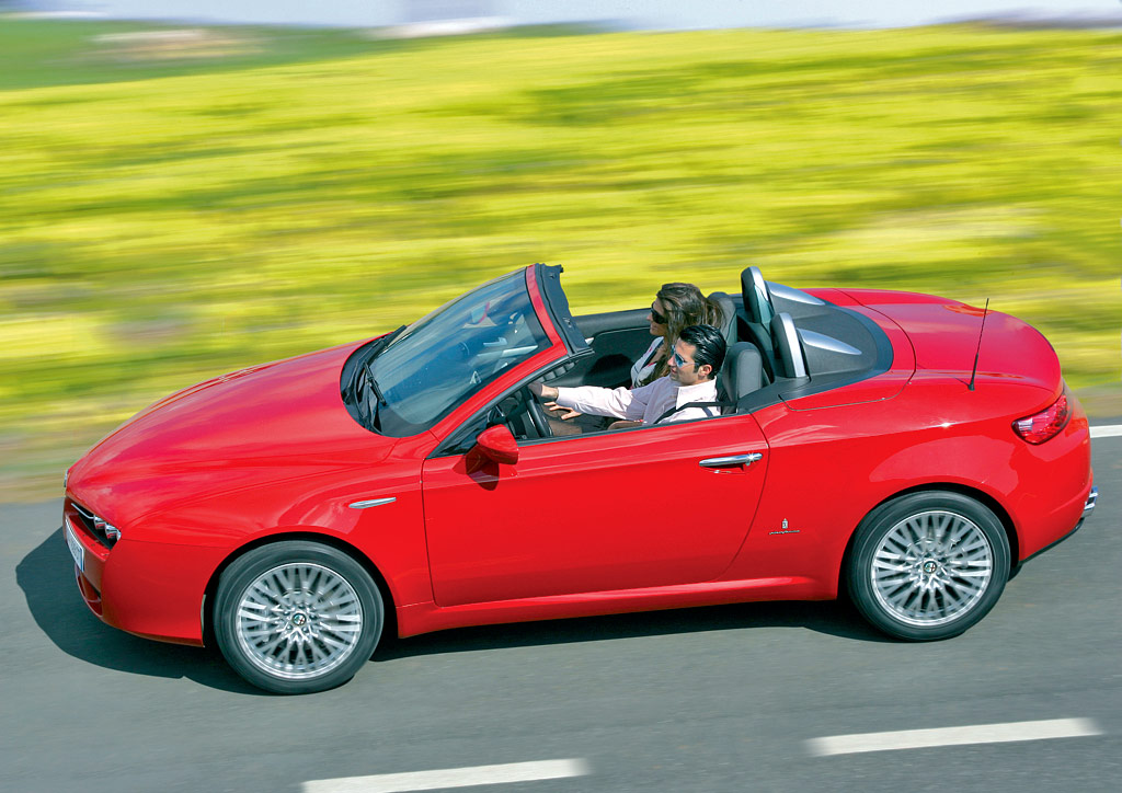 Maşini-mărţişor pentru femei - Alfa Romeo Spider