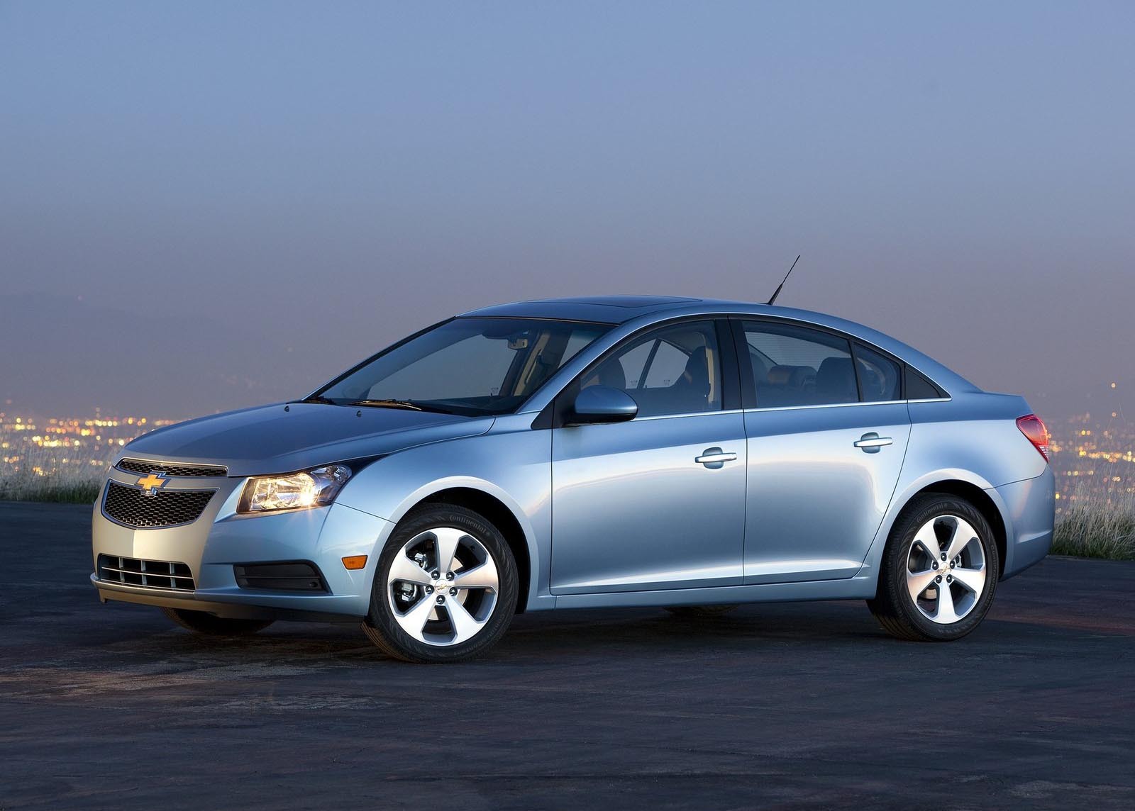 Chevrolet Cruze are un motor de 141 CP: pret de la 16.985 euro