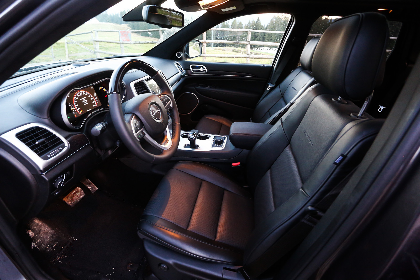 Jeep Grand Cherokee facelift interior