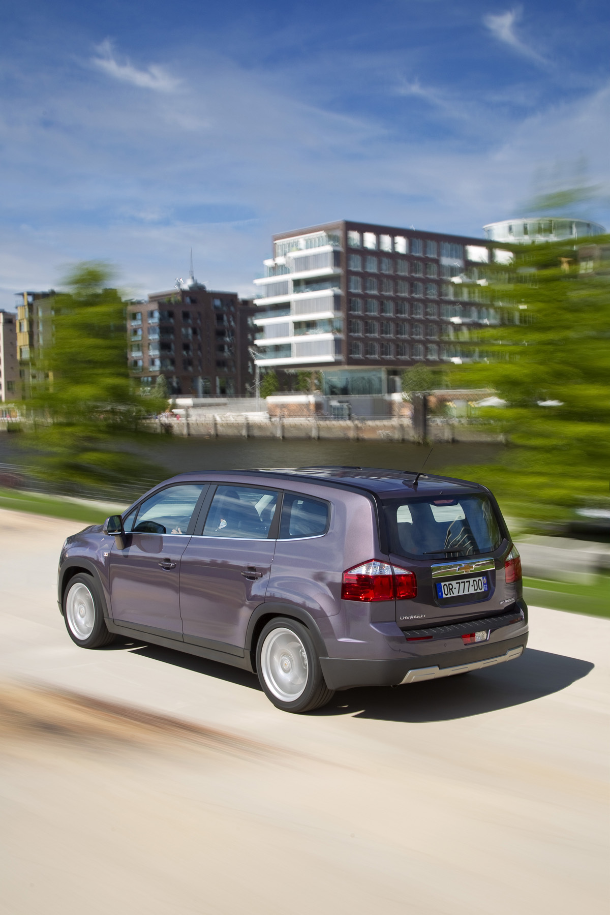 Chevrolet Orlando e o familista onesta pe sosea. Insa pretul te surprinde