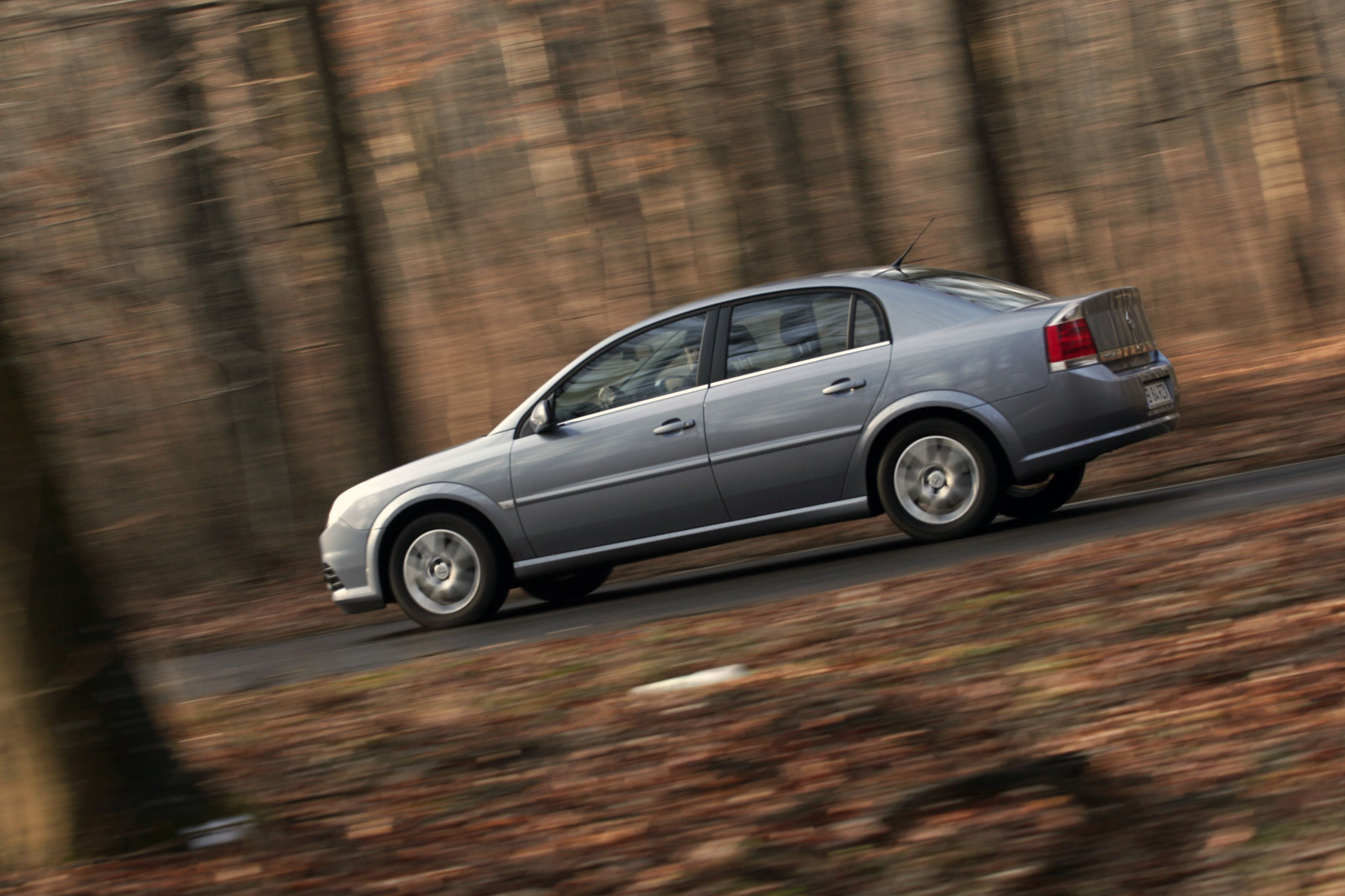 Opel Vectra - lateral