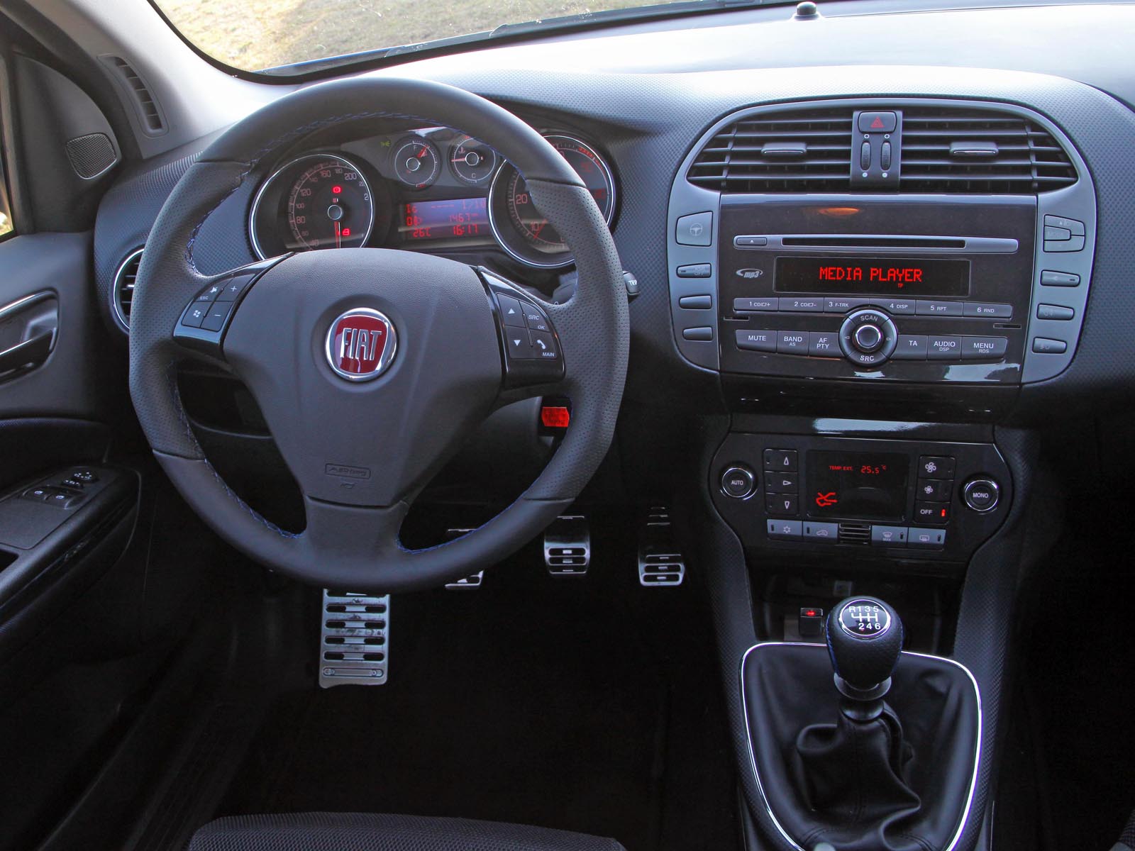 Interior cu mici tuse sport