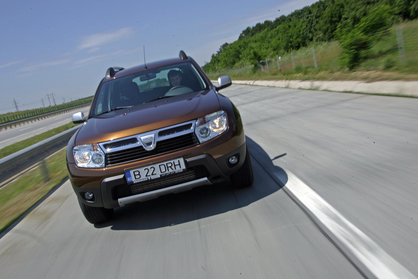 Dacia Duster, chiar si cu tractiune 4x2, ramane o masina cu bune capacitati de trecere