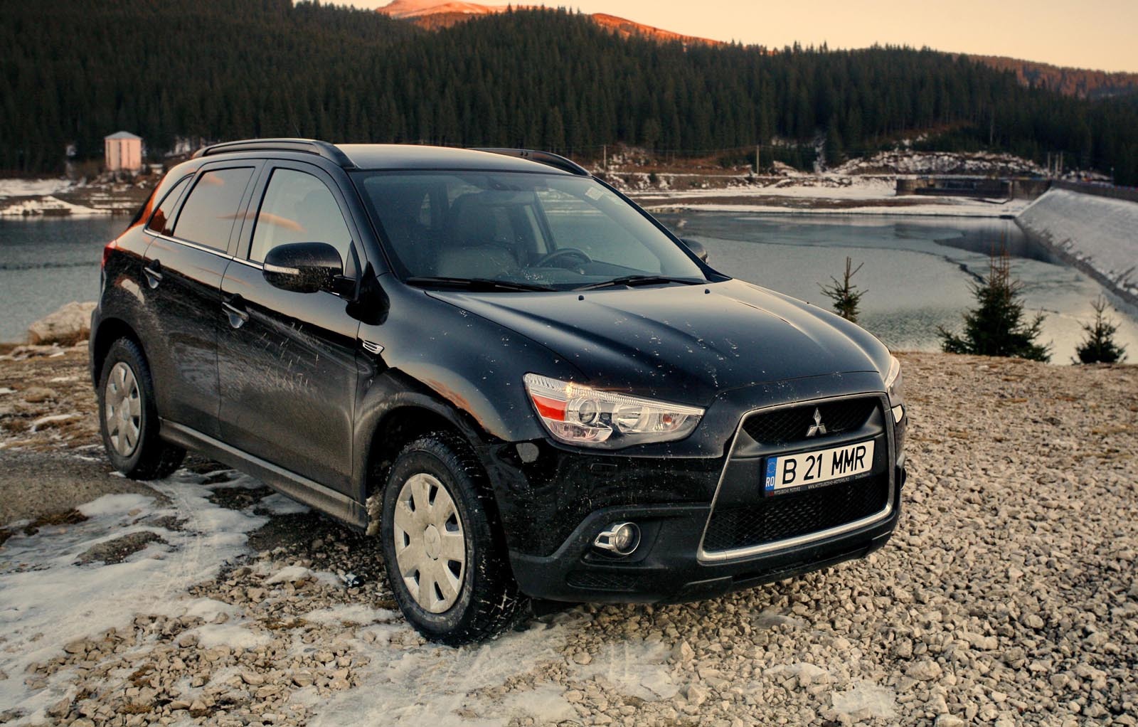 Mitsubishi ASX 1.8 DID 4WD are un pret de baza corect, de 25.968 euro