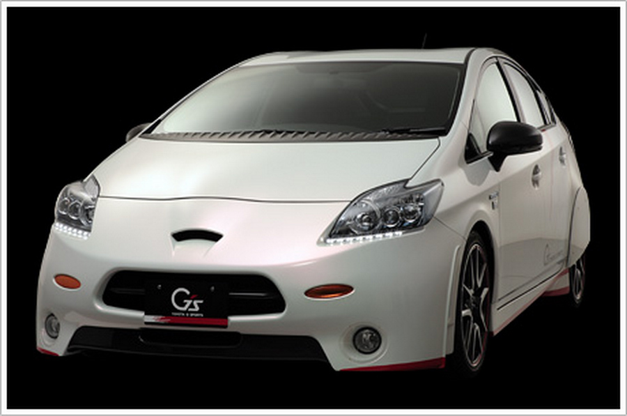 Prius G Sports, foarte schimbata