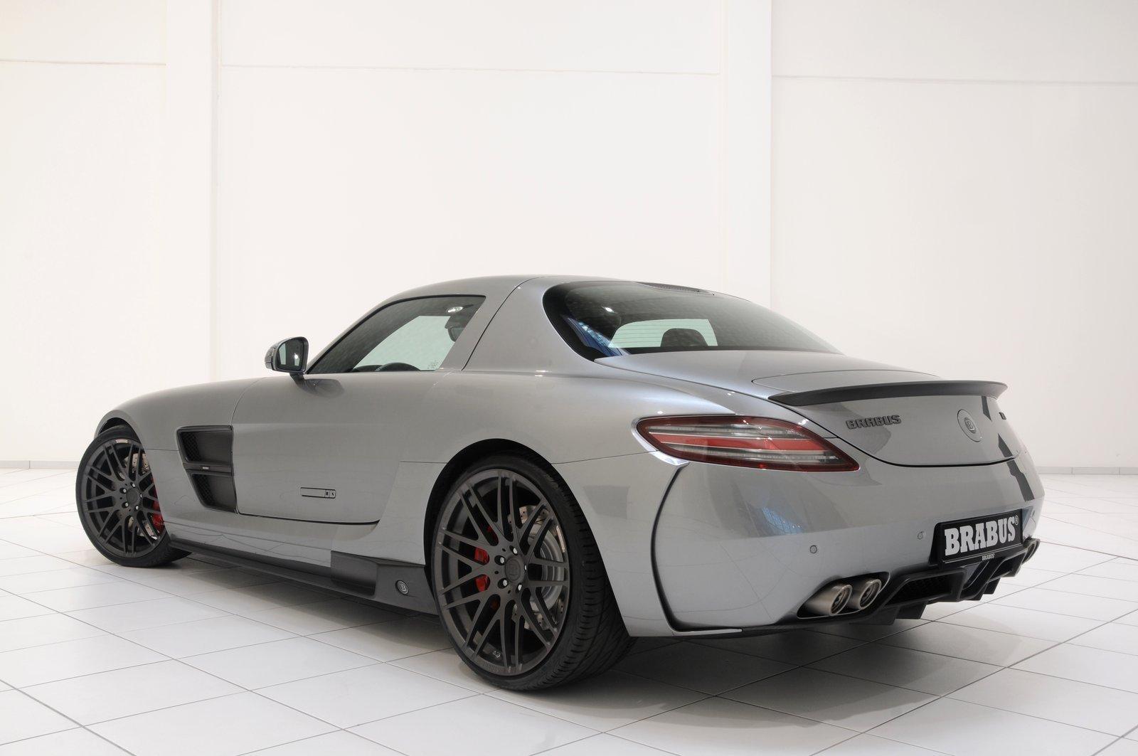 Brabus 700 Biturbo beneficiaza de pachetul Widestar, disponibil pentru Mercedes SLS AMG