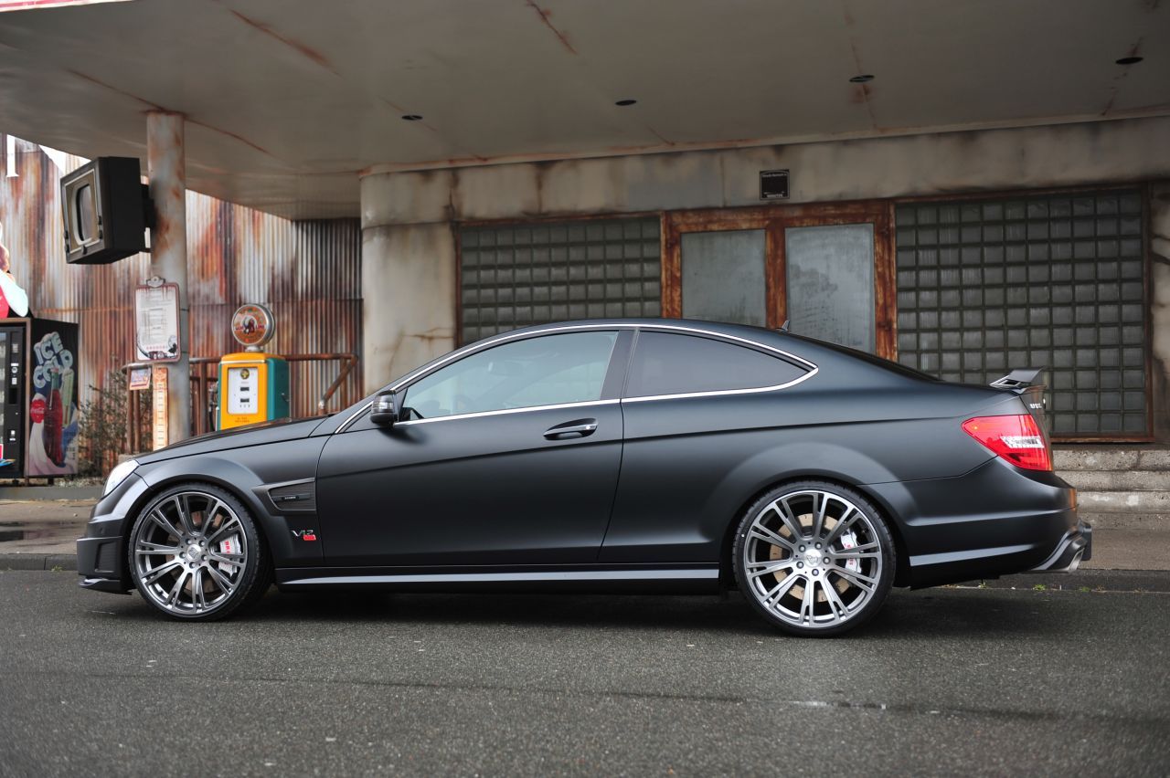 Brabus Bullit Coupe 800 beneficiaza de un pachet aerodinamic complex