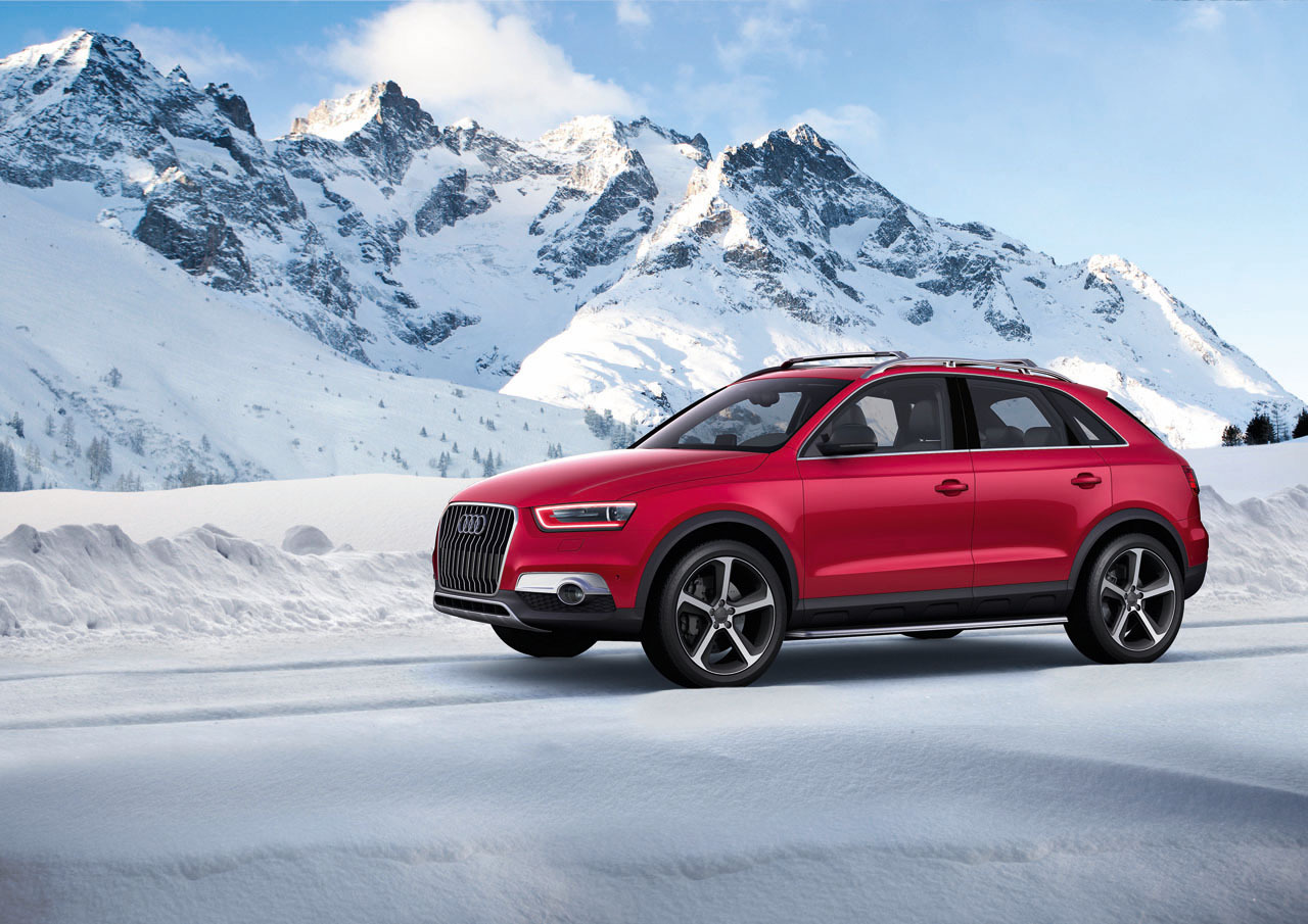 Audi Q3 Red Track se diferentiaza de Q3 Vail prin farurile cu fundal rosiatic